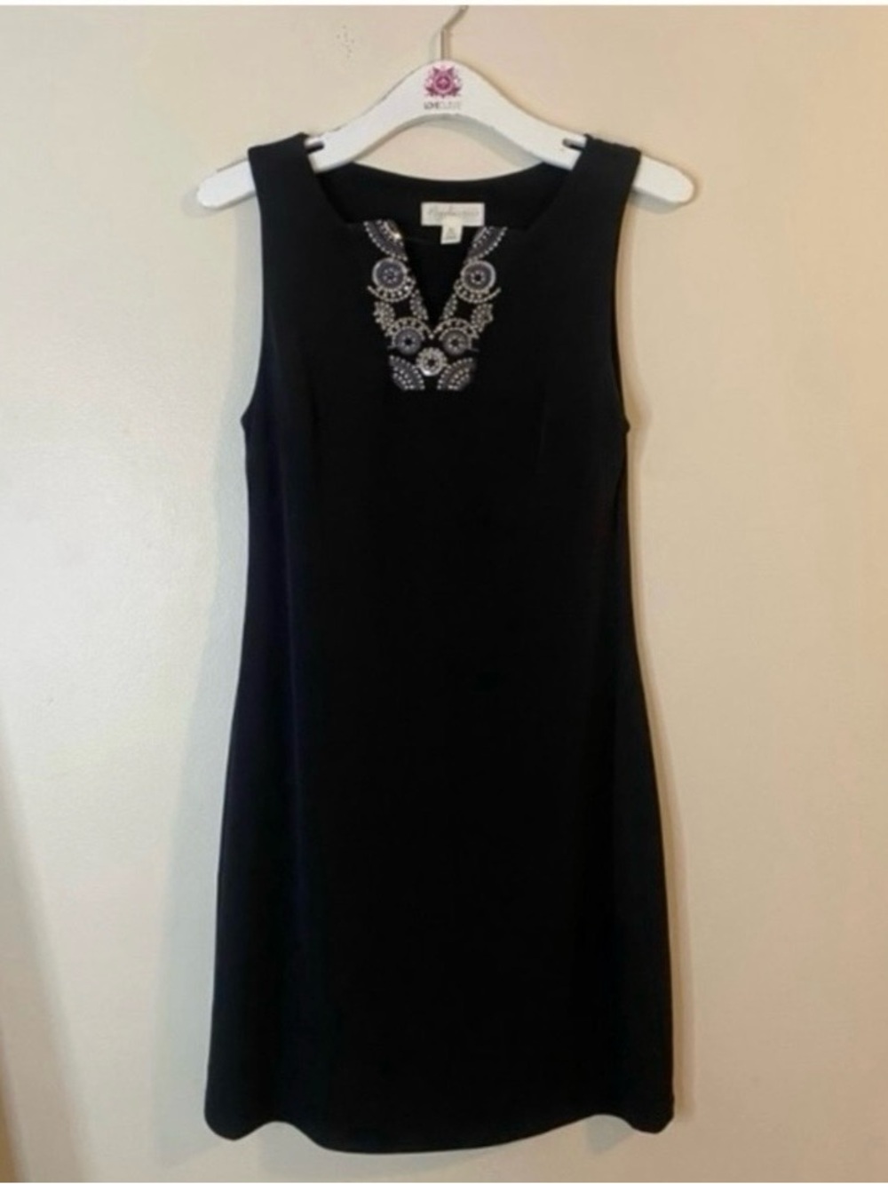 Magnolia Grace Sleeveless Black Embellished embroidery V-Neck mini Dress